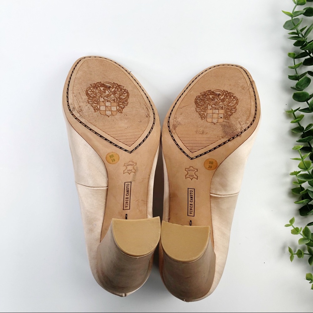 Vince Camuto Blush Pink Satin Peep Toe Heels 9 - Picture 7 of 8